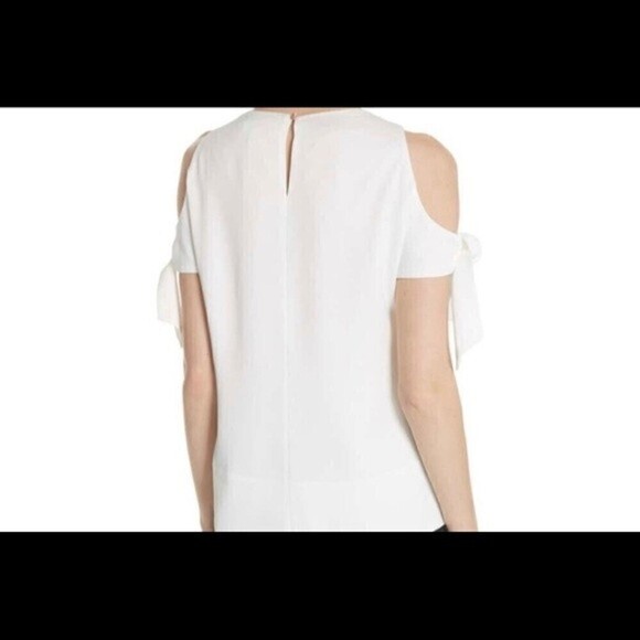 - TED Baker Yanas Embellished Cold Shoulder Top 6US - Picture 2 of 11